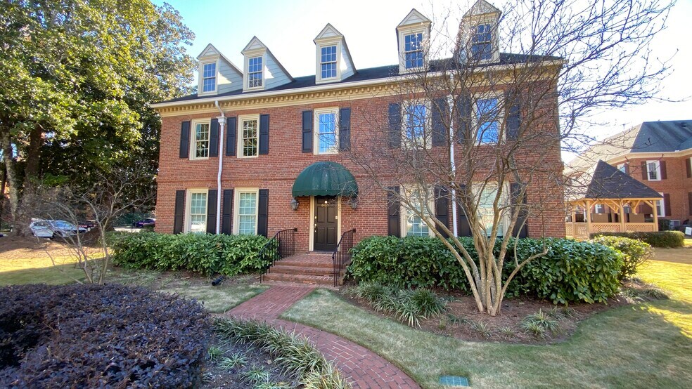 More Photos Of 8409 Dunwoody Pl, Sandy Springs Office For Lease