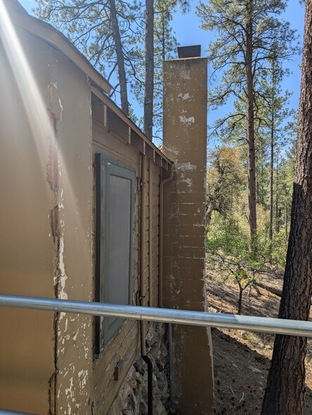 More Photos Of 101 Marapai Rd, Prescott Specialty For Sale