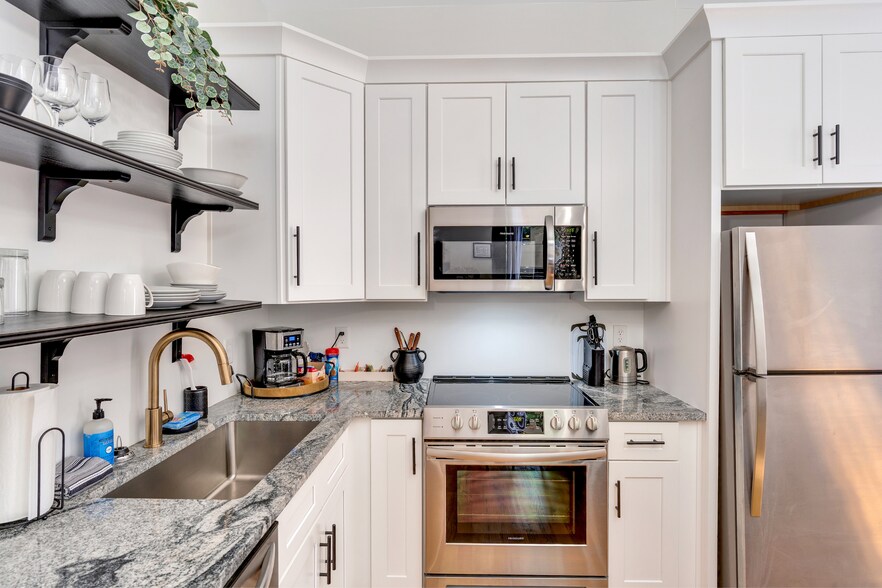 More Photos Of 406 High St, Chattanooga Office Residential For Sale