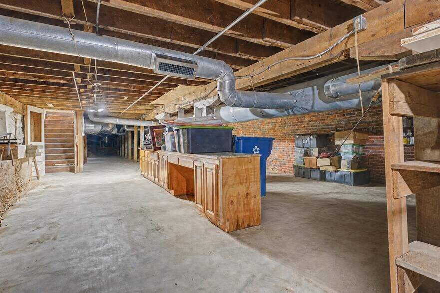 More Photos Of 109 Main St SE, Gravette Office For Sale