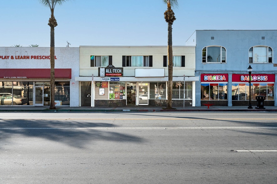 More Photos Of 2185-2189 Pacific Ave, Long Beach Storefront Retail Residential For Lease