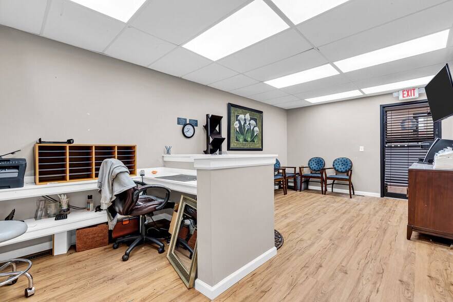 More Photos Of 75 Lacey Rd, Whiting Medical For Lease