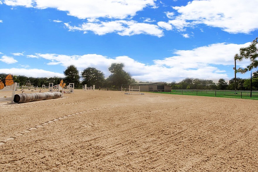 More Photos Of 22815 Lain Rd, Spring Land For Sale