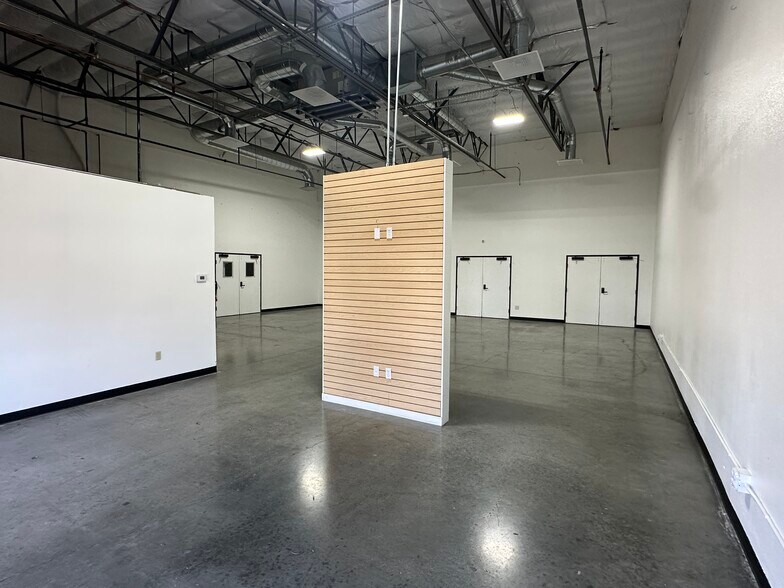 More Photos Of 1101 Horizon Dr, Fairfield Manufacturing For Lease