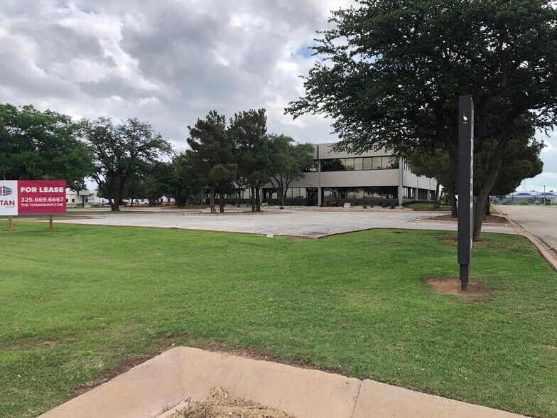 Primary Photo Of 209 S Danville Dr, Abilene Office For Lease