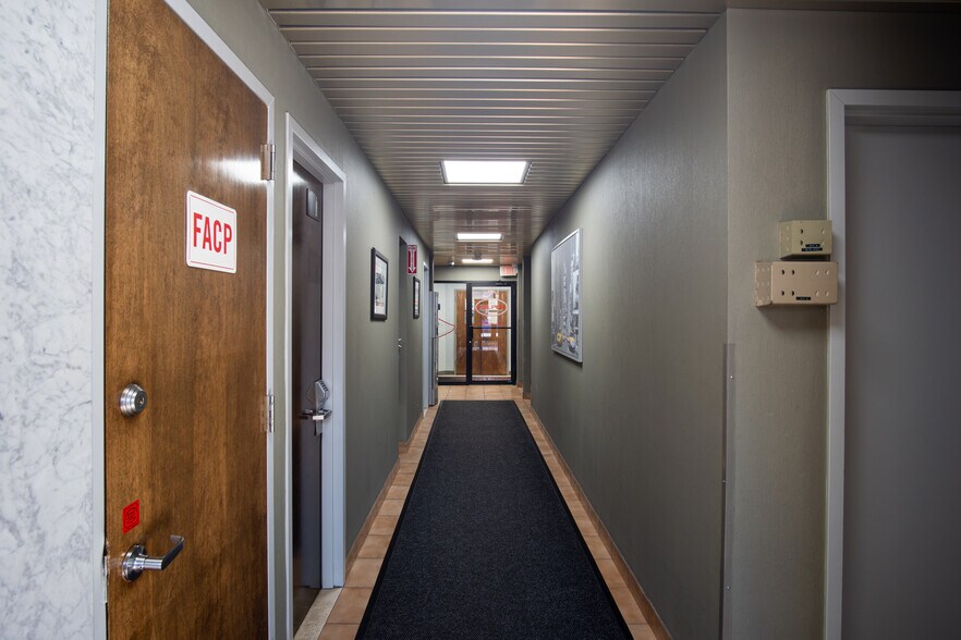 More Photos Of 55 Maple Ave, Rockville Centre Medical For Lease