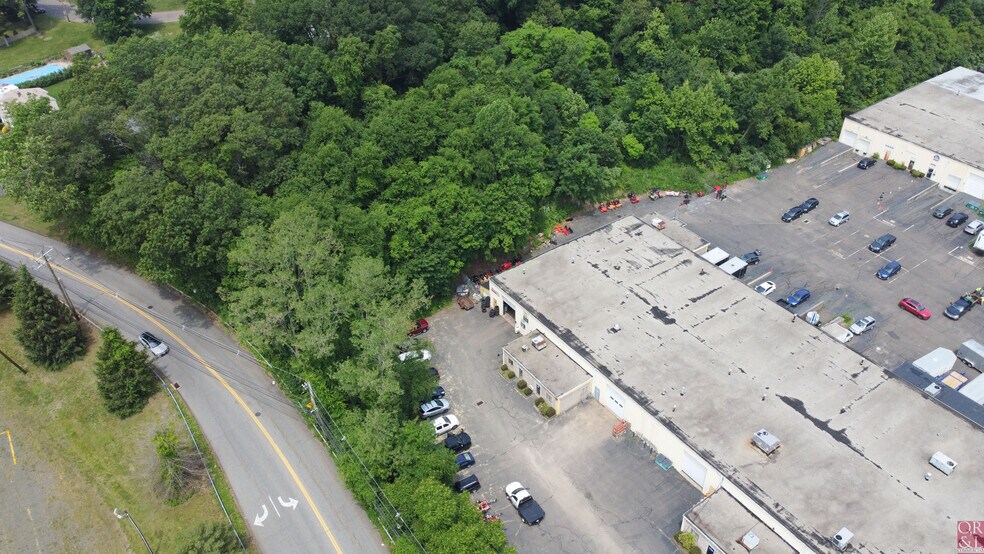 More Photos Of 71 S Turnpike Rd, Wallingford Manufacturing For Lease