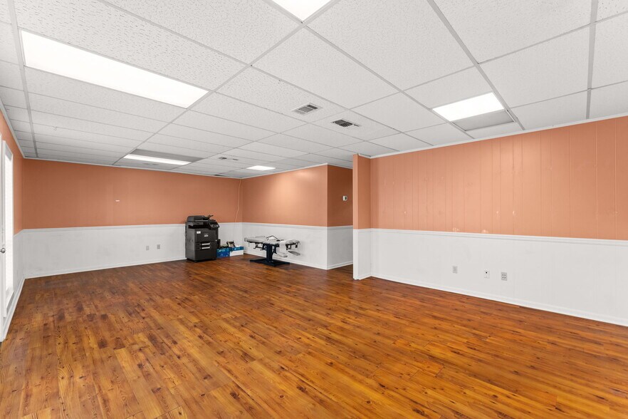 More Photos Of 2629 W 23rd St, Panama City Office For Sale