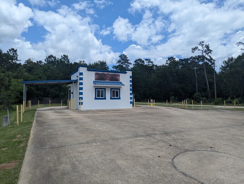 More Photos Of 422 N Lhs Dr, Lumberton Freestanding For Sale