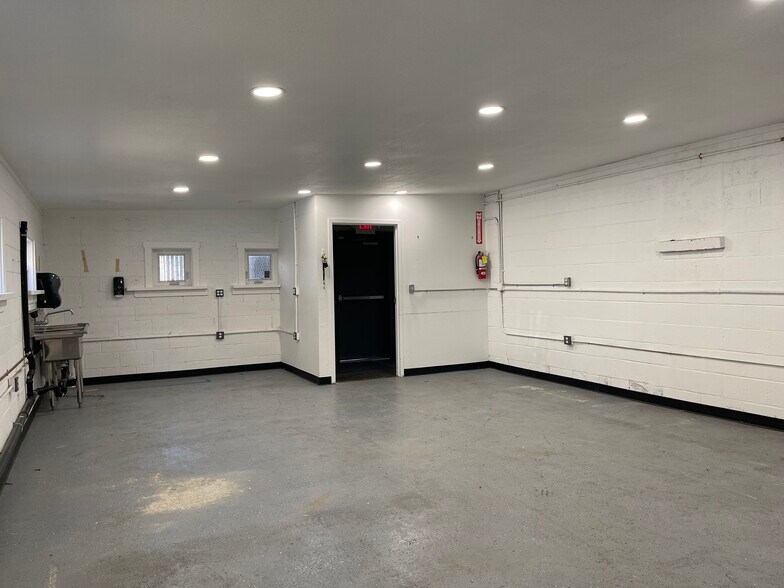 More Photos Of 4270-4286 Seven Hills Rd, Castro Valley Storefront For Lease