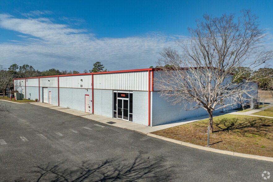 More Photos Of 9985 103rd St, Jacksonville Warehouse For Lease