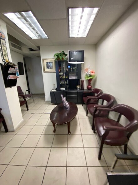 Primary Photo Of 2000 Kings Hwy, Brooklyn Apartments For Lease