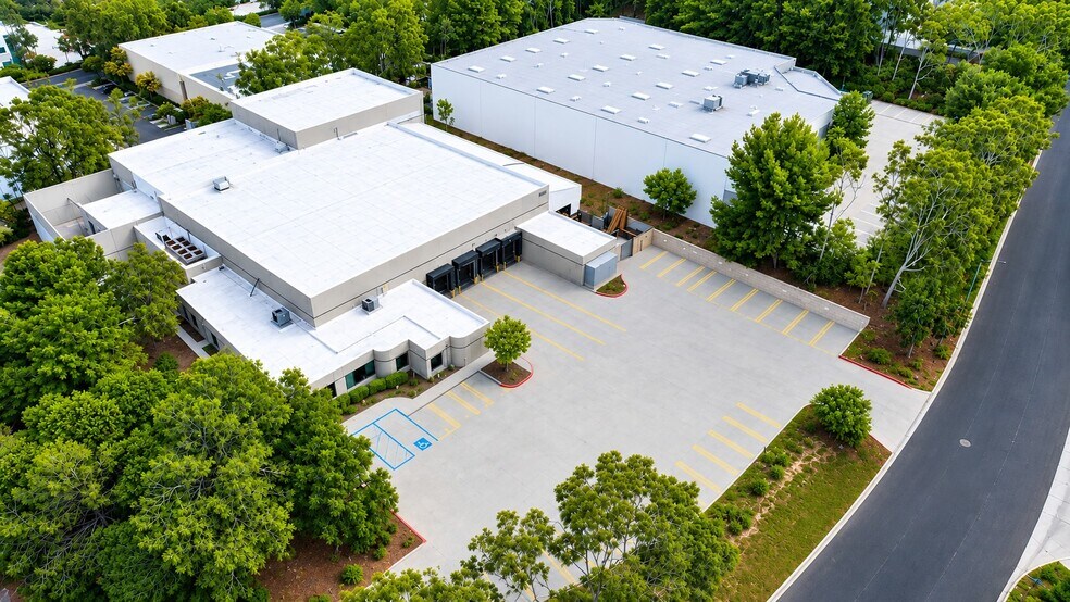 Primary Photo Of 2525 Birch St, Vista Warehouse For Lease