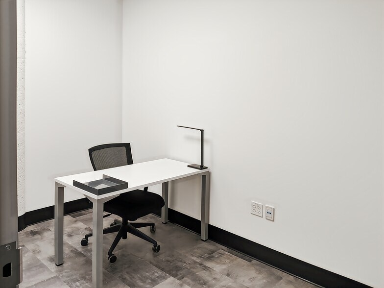 More Photos Of 455 St King, Sherbrooke Coworking Space