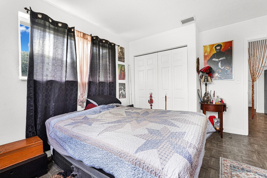 More Photos Of 3066 NW 92nd St & 9164-9174 NW 30 ct, Miami Manufactured Housing Mobile Home Park For Sale