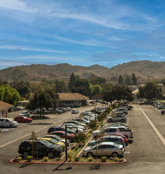 More Photos Of 1321-1345 E Thousand Oaks Blvd, Thousand Oaks Unknown For Lease