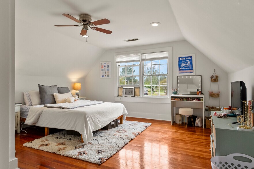 More Photos Of 1021 Queen City Ave, Tuscaloosa Multifamily For Sale