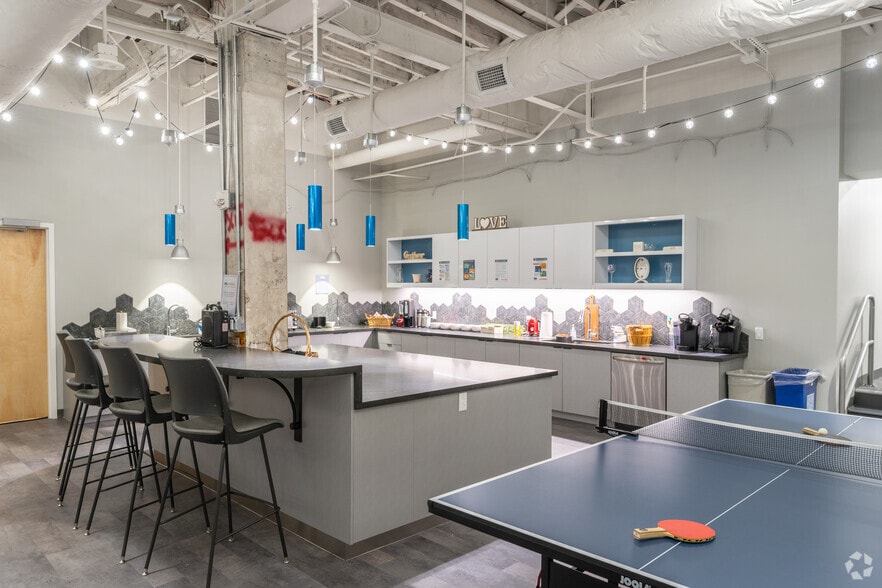 More Photos Of 701 Market St, Philadelphia Telecom Hotel Data Hosting For Lease