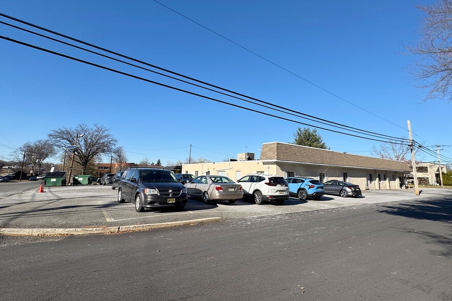 More Photos Of 363 Old Hook Rd, Westwood Medical For Sale