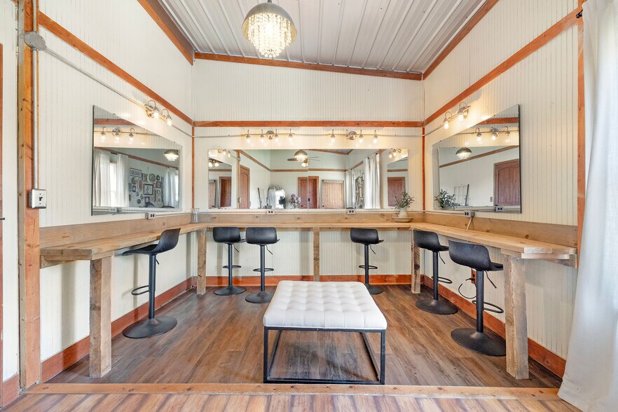 More Photos Of 80 S Sauty Rd, Guntersville Lodge Meeting Hall For Sale