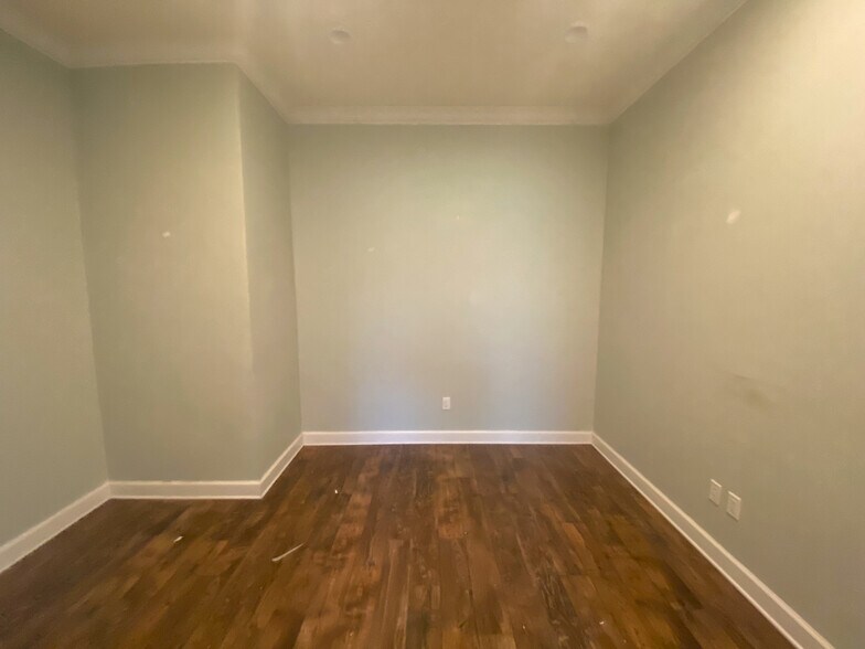 More Photos Of 327 S County Highway 393, Santa Rosa Beach Medical For Lease