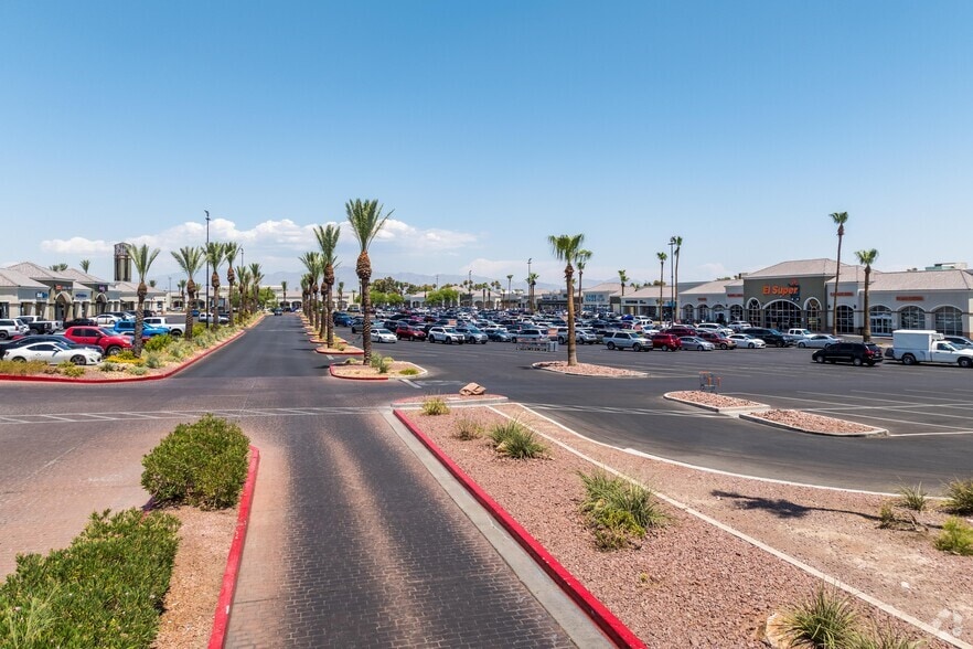 More Photos Of 4604-4798 W Sahara Ave, Las Vegas Unknown For Lease