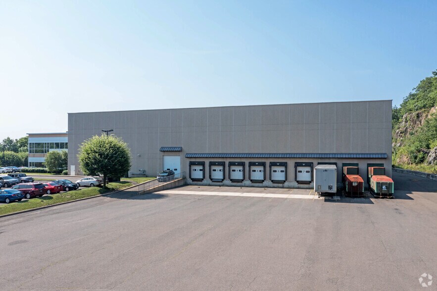 More Photos Of 20 Constitution Blvd S, Shelton Warehouse For Lease