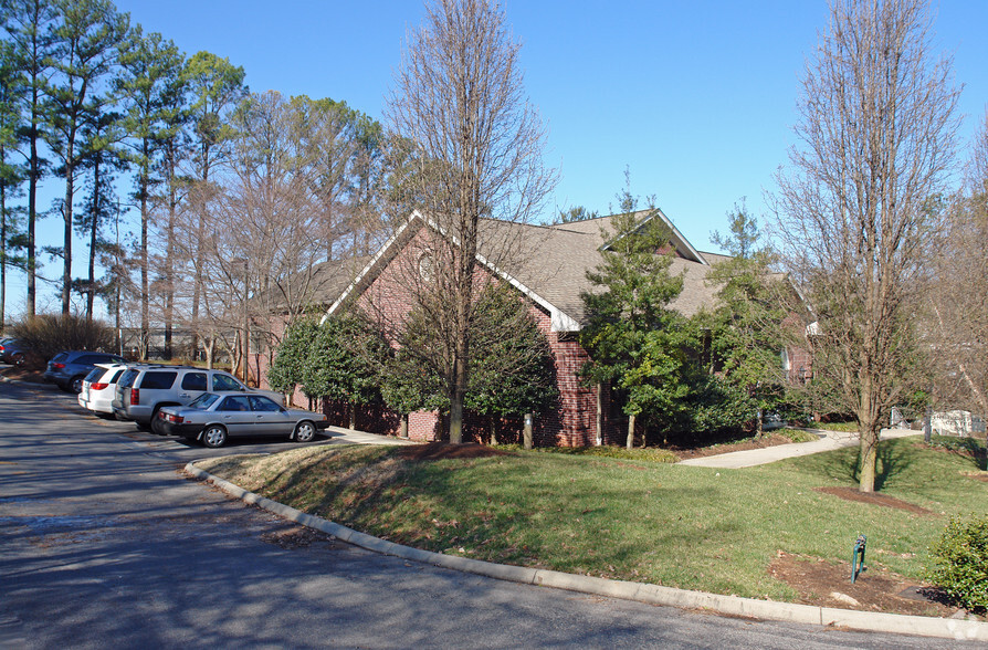 Primary Photo Of 305 Westfield Rd, Knoxville Medical For Lease