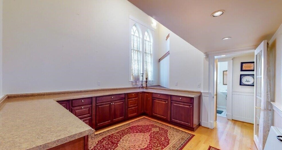 More Photos Of 1313 Washington St, Sumner Religious Facility For Sale