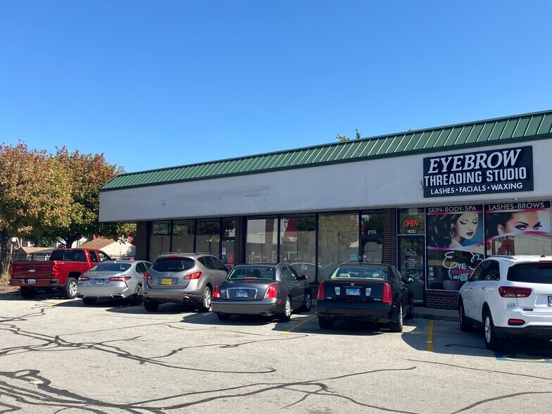 More Photos Of 1900 Sibley Blvd, Calumet City General Retail For Lease