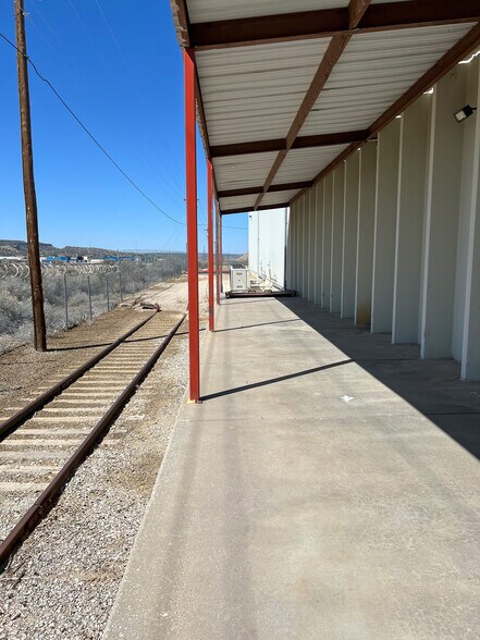 More Photos Of 3534 Sanostee Dr, Gallup Warehouse For Sale