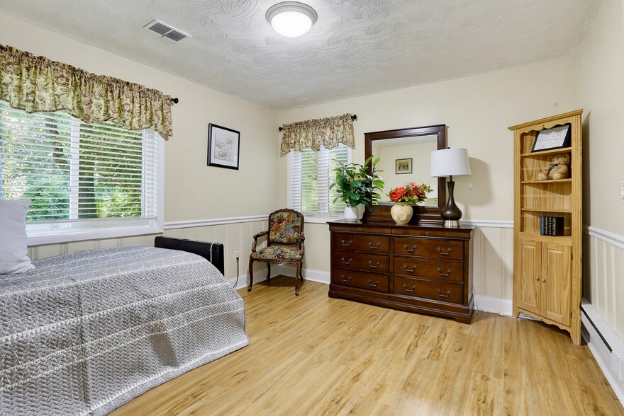 More Photos Of 515 Apple Grove Rd, Silver Spring Assisted Living For Sale