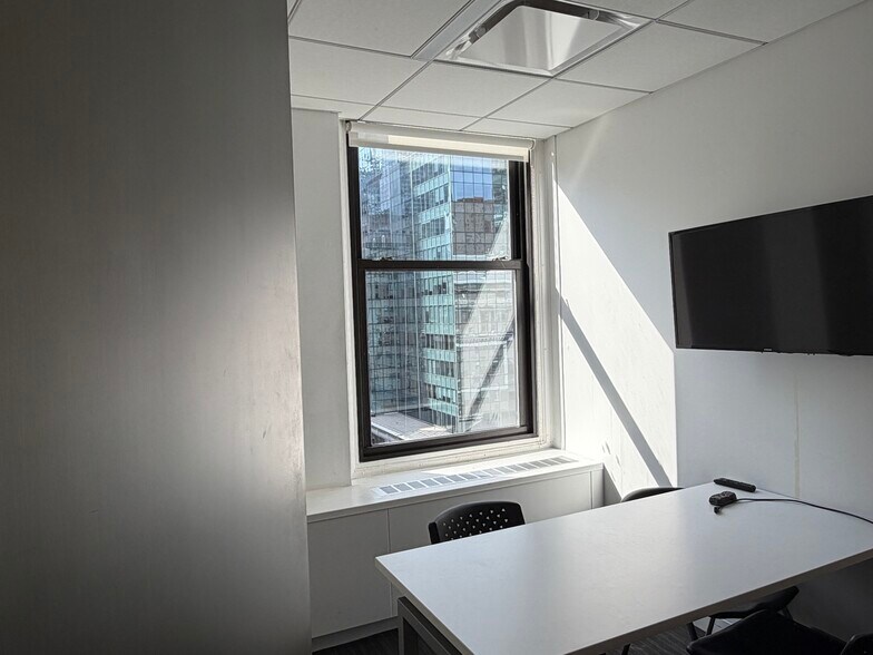 More Photos Of 52 Vanderbilt Ave, New York Office For Lease