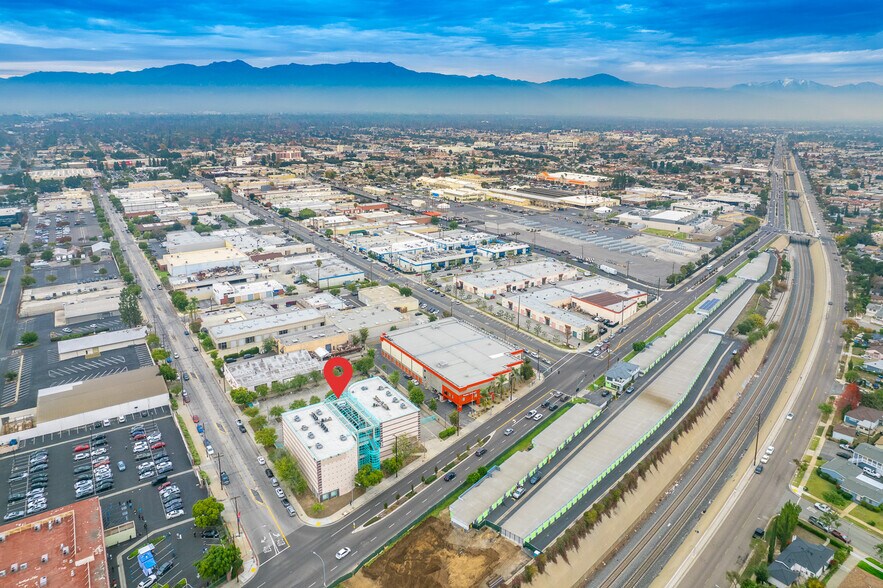 More Photos Of 2121 W Mission Rd, Alhambra Office For Lease