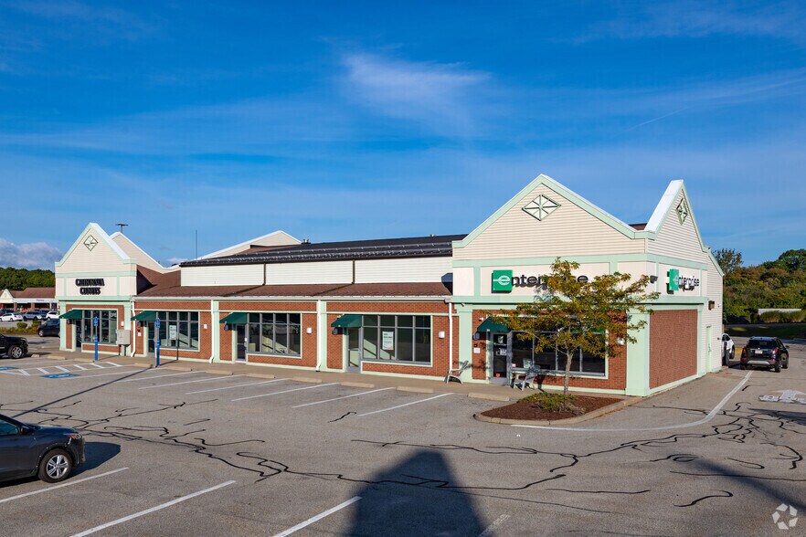 More Photos Of 300 Quaker Ln, Warwick Unknown For Lease