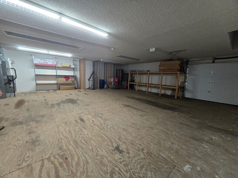 More Photos Of 3113 Mogadore Rd, Akron Warehouse For Sale