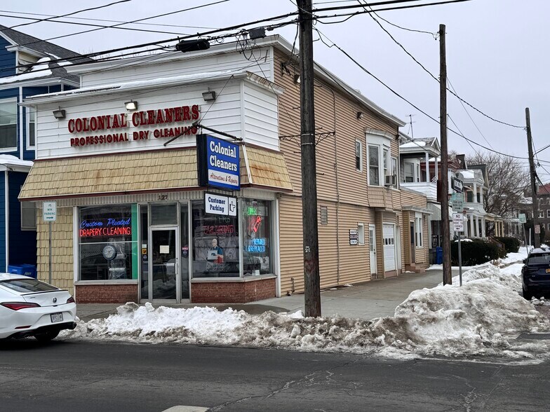 More Photos Of 177 N Allen St, Albany General Retail For Sale