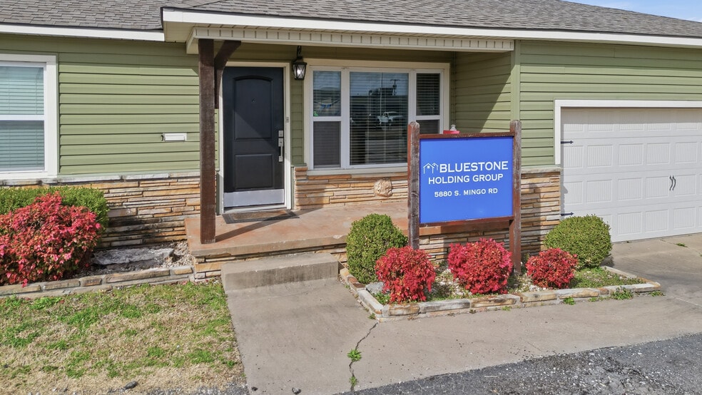 More Photos Of 5880 S Mingo Rd, Tulsa Office Residential For Sale