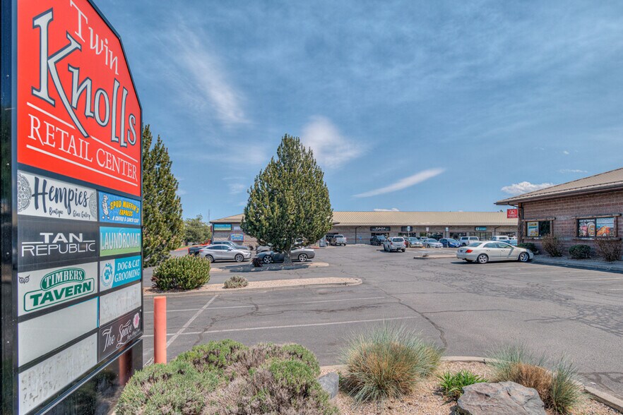 More Photos Of 2570-2680 NE Twin Knolls Dr, Bend Restaurant For Sale
