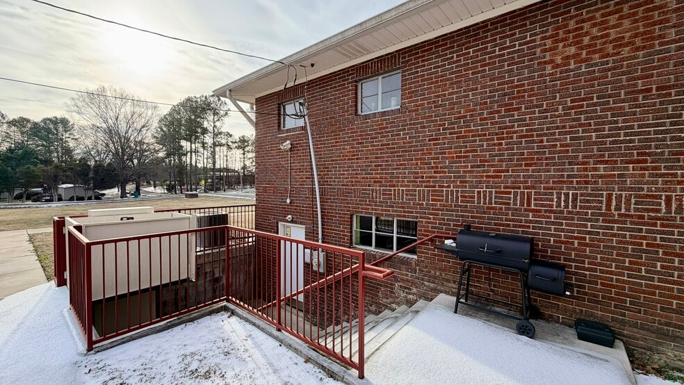 More Photos Of 204 N Main St, Richfield Specialty For Sale