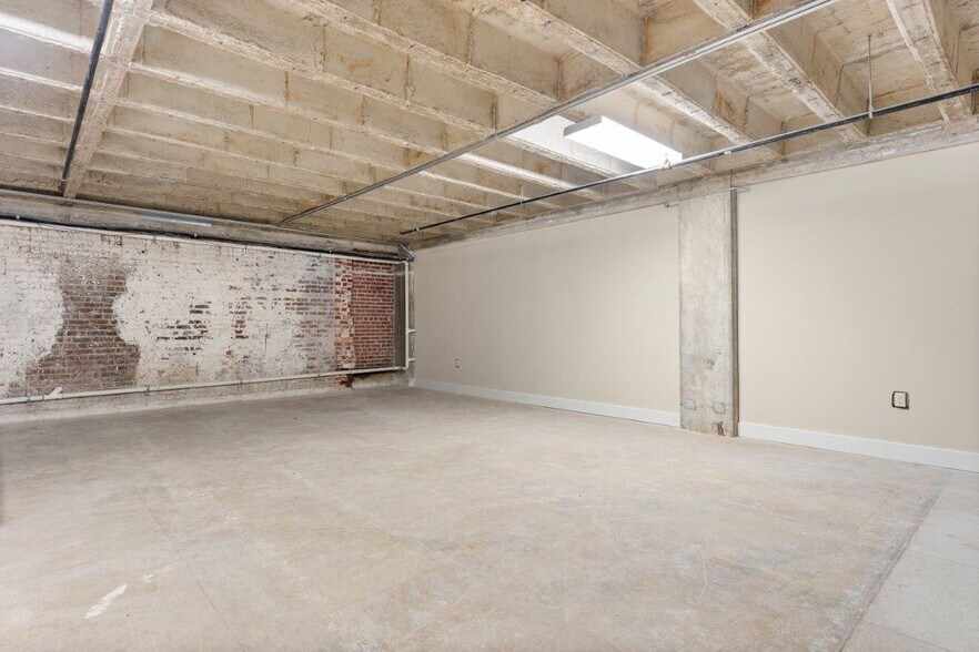 More Photos Of 625 Ryan St, Lake Charles Apartments For Sale