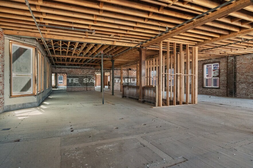 More Photos Of 115 S Jefferson St, Spokane Apartments For Lease