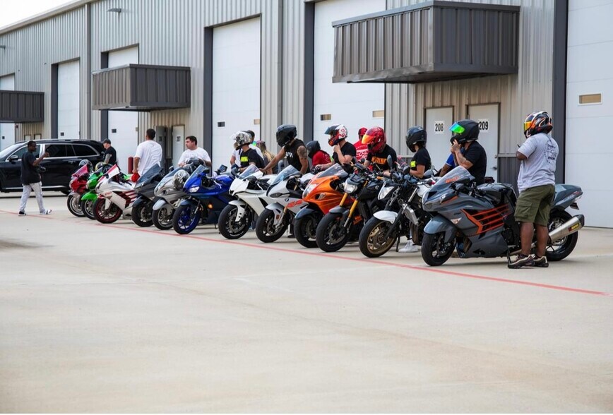 More Photos Of 4650 Fm 2351 Rd, Friendswood Self Storage For Sale