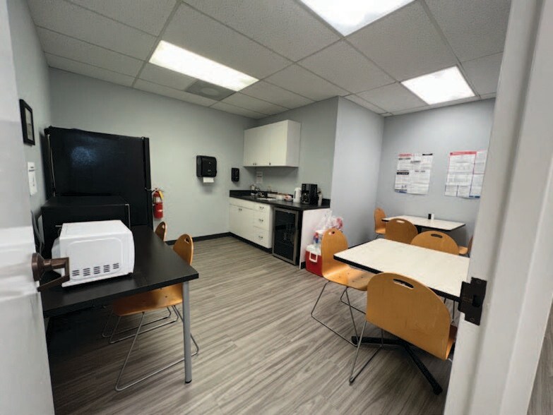 More Photos Of 1770 The Exchange SE, Atlanta Office For Lease