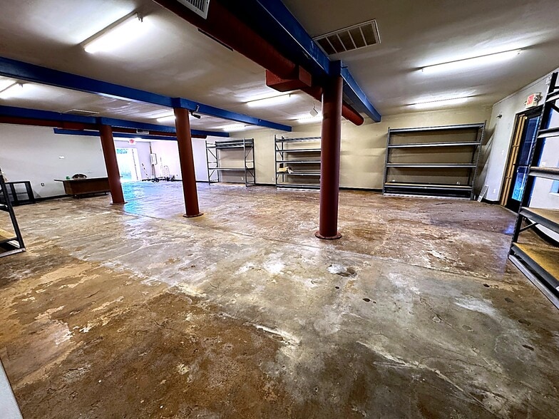 More Photos Of 11 E Jones Ave, Phoenix Warehouse For Sale
