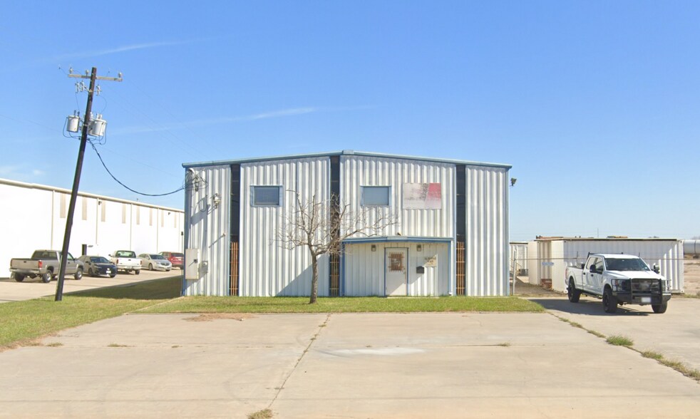 More Photos Of 334 Flato Rd, Corpus Christi Warehouse For Sale