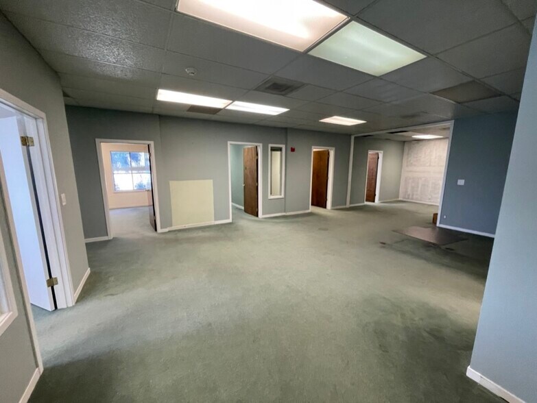 More Photos Of 1601 El Camino Real, Belmont Unknown For Lease