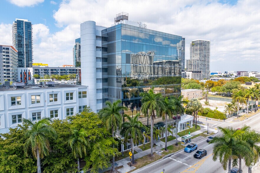 More Photos Of 3050 Biscayne Blvd, Miami Office For Lease