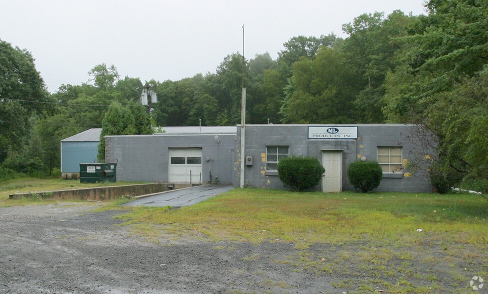More Photos Of 8 Route 80, Killingworth Warehouse For Lease