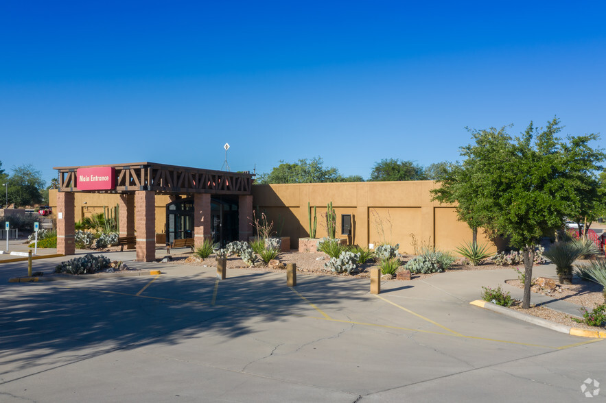 Primary Photo Of 850 N Kolb Rd, Tucson Medical For Lease